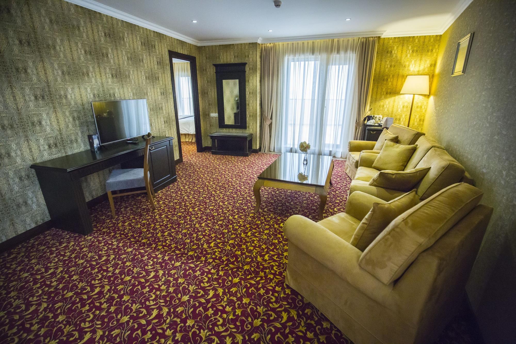 Colosseum Marina Hotel Batoumi Extérieur photo